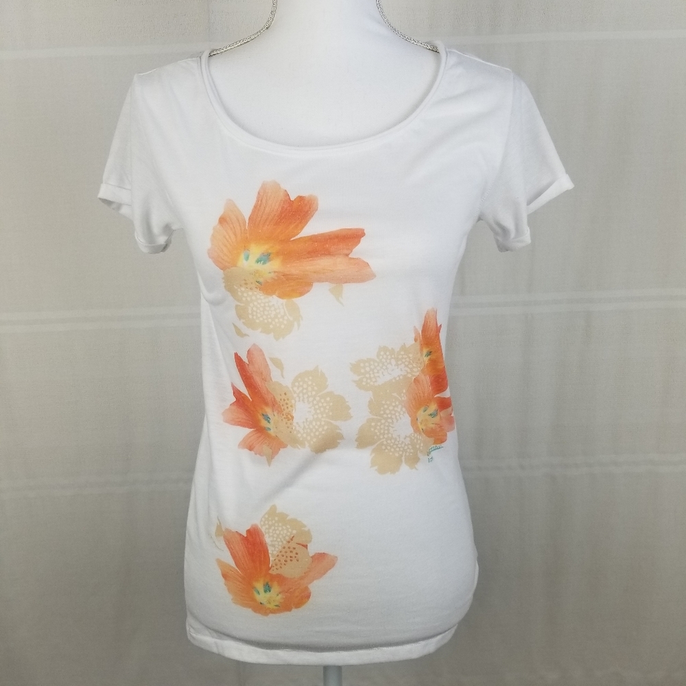 American Eagle Outfitters feather light tshirt XS